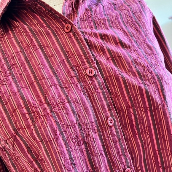 Columbia Large Stripe Embroidered Long Sleeve Button Up - Picture 4 of 8